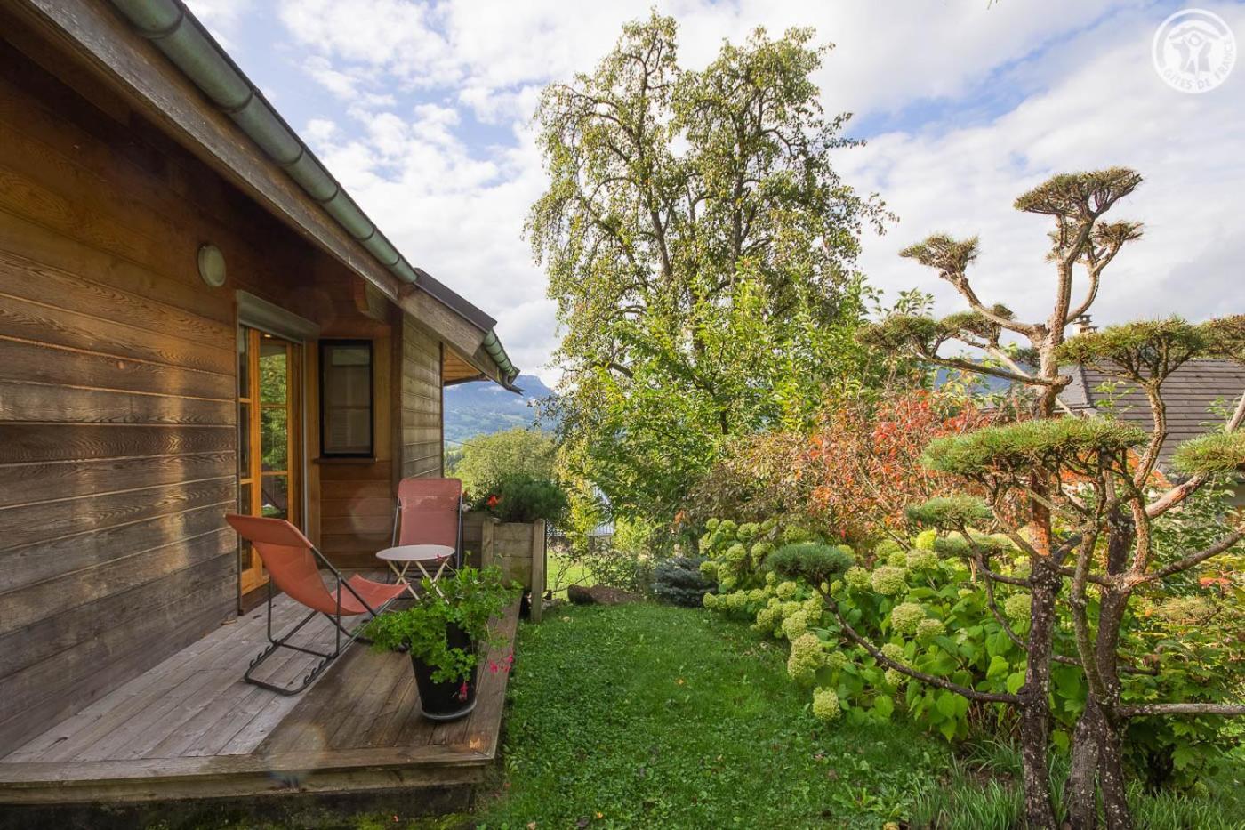 Les Perrelles Bed & Breakfast Bellecombe-en-Beauges Exterior photo